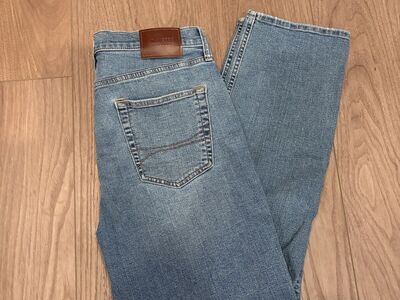 Men’s Hollister Jeans 33x32