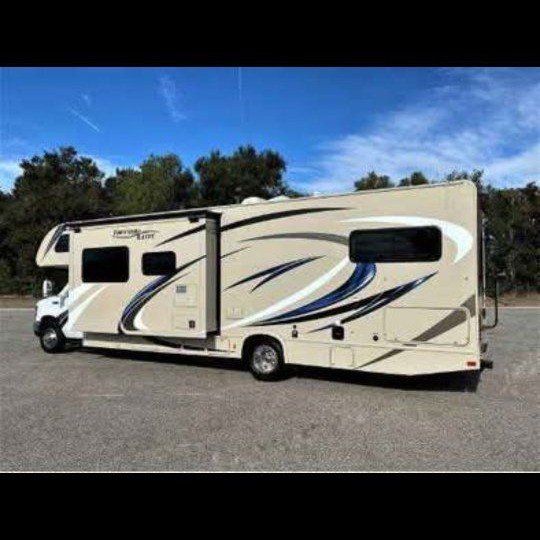 Motorhome RV with Slide-Out - Great for Travel and Camping