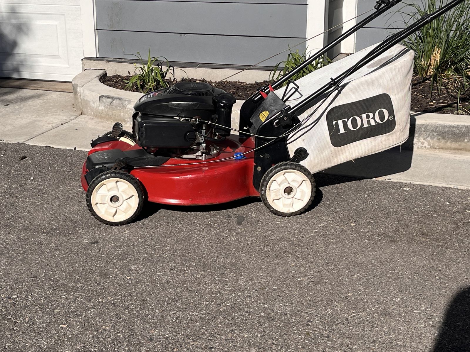 Toro Recycler Self Propelled Lawn Mower