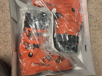 Tecnica Cochise Team Ski Boots - Orange