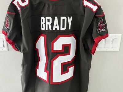 Tom Brady Tampa Bay Buccaneers Nike On-Field Jersey – Size 48 – New With Tags