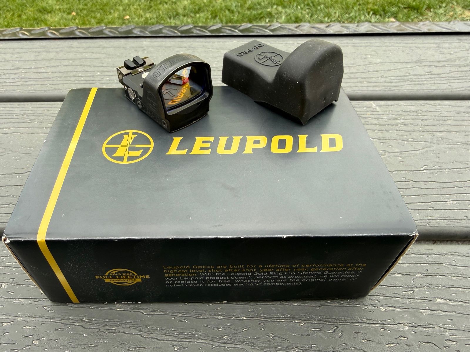 Leupold DeltaPoint Pro – 7.5 MOA Triangle Reticle