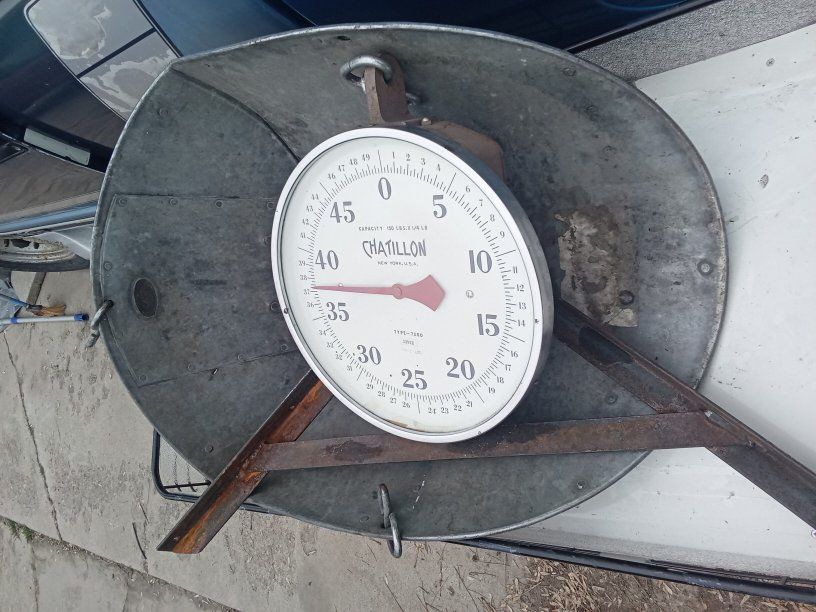 Vintage Feed Scale