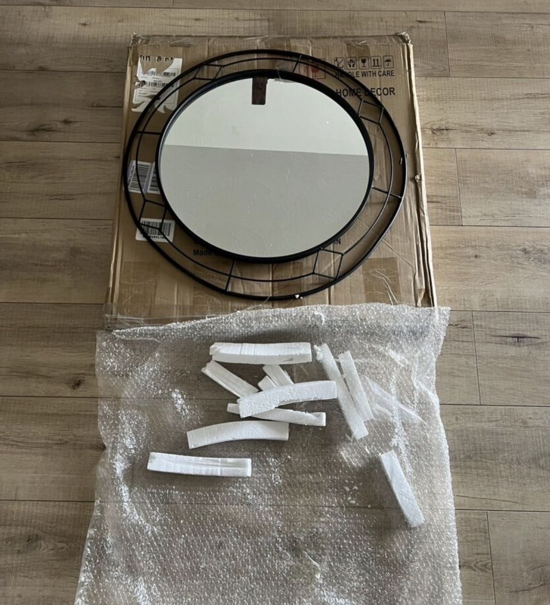 Brand new! Glitzhome Home Decor Mirror 24 in black