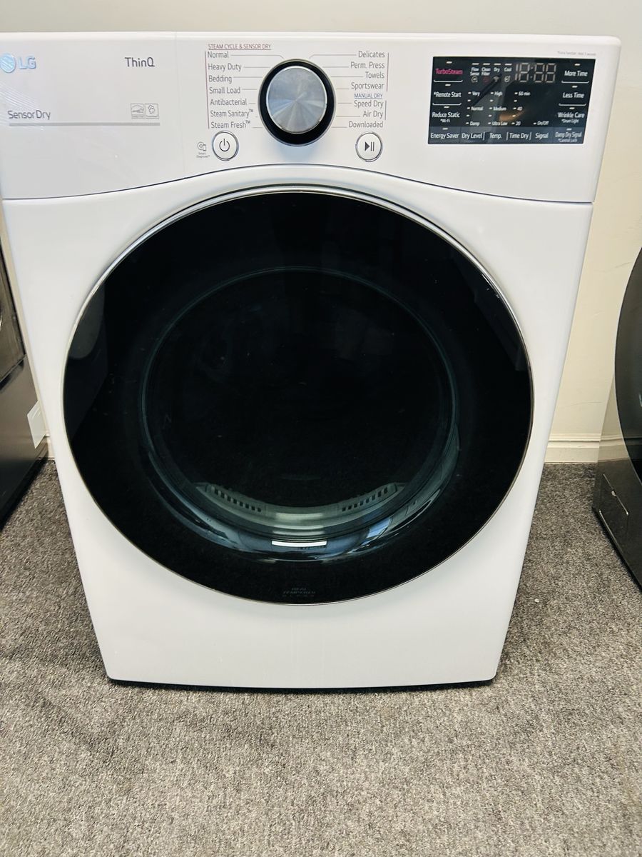 Like new Lg thinQ series electric dryer 