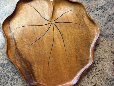 Vintage Hand Treen Hand-Carved Hardwood Leaf Serving Bowl $20 cash/venmo in Draper