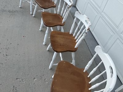 Set of 5 White & Wood Spindle Back Dining Chairs