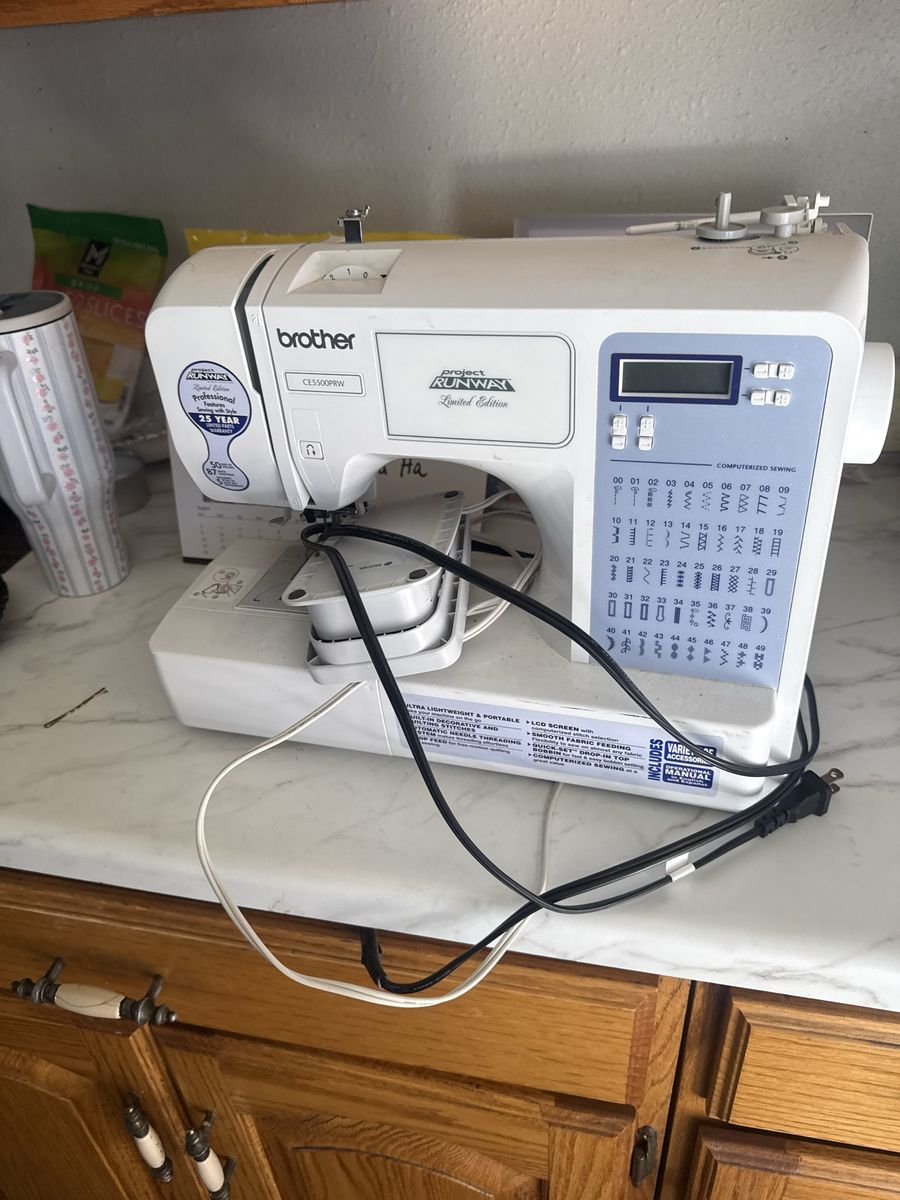 Brother CE5500PRW Project Runway Computerized Sewing Machine