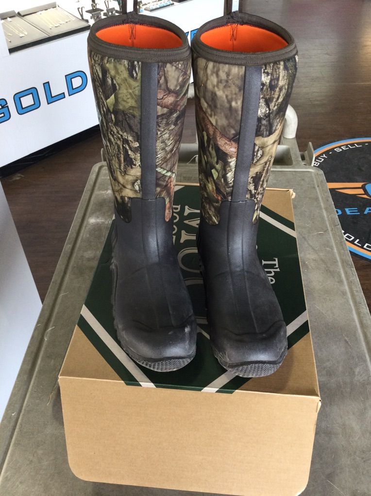 Mens Mossy Oak Boots