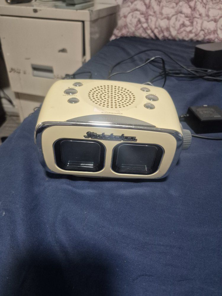 studabaker Bluetooth alarm clock