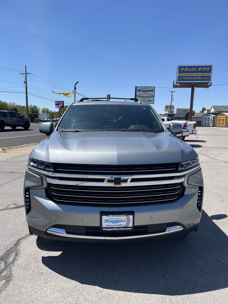 2023 Chevrolet Suburban LT