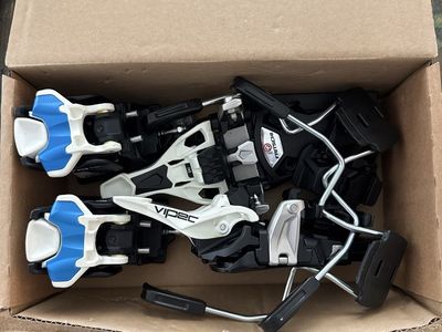Fritschi Vipec 12 Ski Bindings - Black/White/Blue