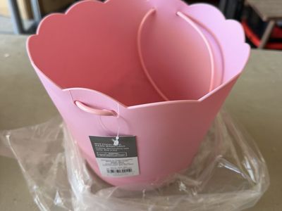 SPRITZ Pink Scalloped Basket — New