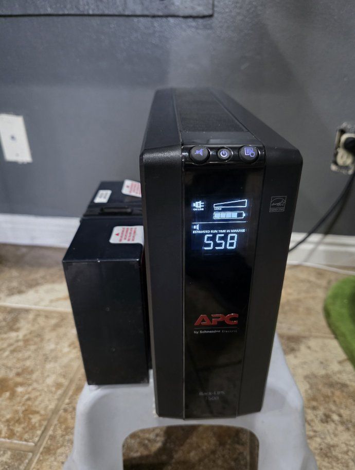 APC Battery Backup UPS 1500 Surge Protector with extra battery