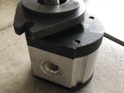 Heavy Duty Hydraulic Gear Pump for Industrial, Agricultural, or Mobile Applications - New Condition
