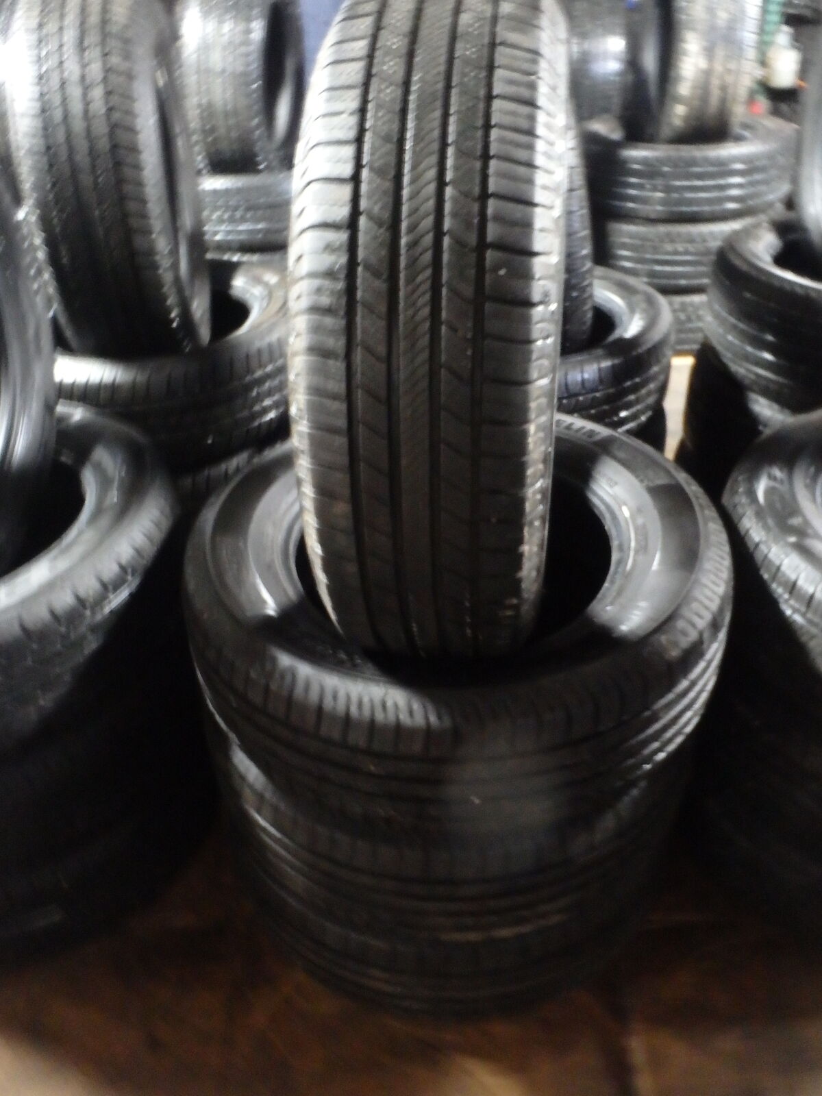 235/65R18 MICHELIN DEFENDER 2 SET OF USED TIRES