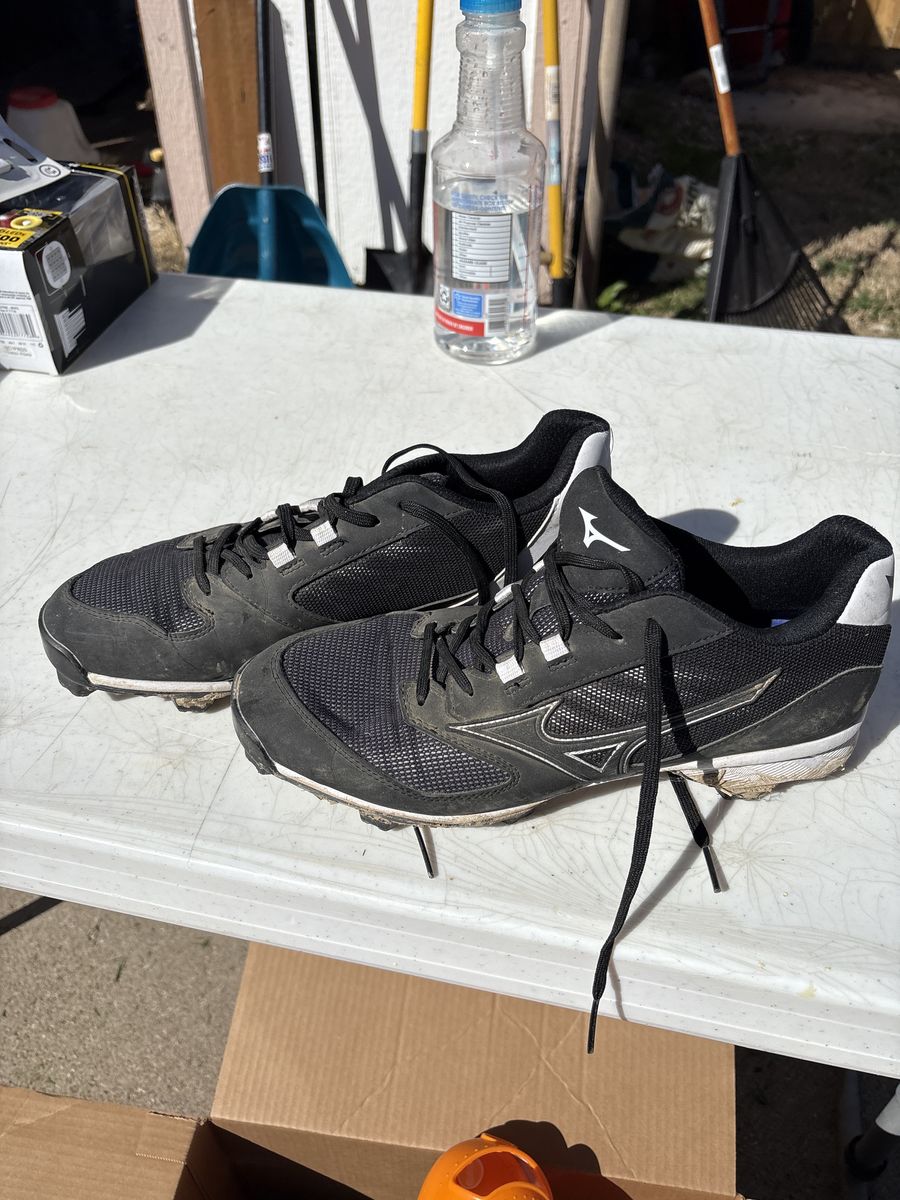 Cleats - size 10.5