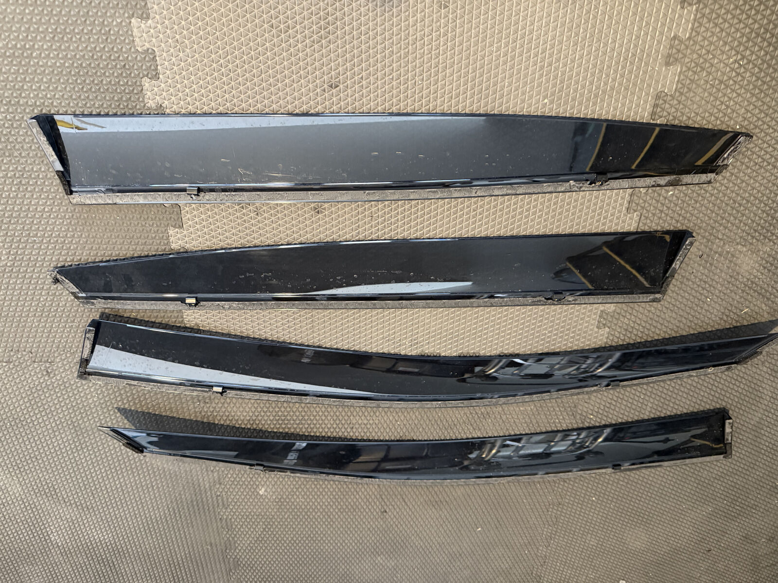 Subaru Outback Side Window Deflectors