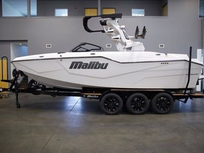 2026 Malibu M230 Boats