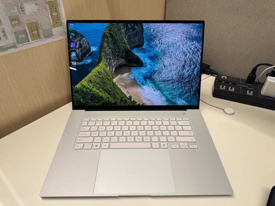 Asus Zenbook S16 OLED Gaming Laptop Super Thin and Lite