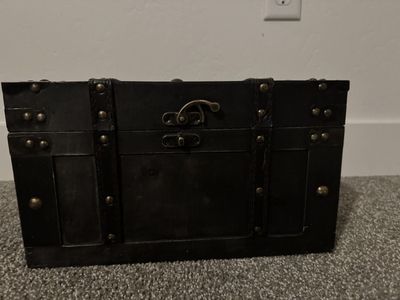 Treasure Chest Large