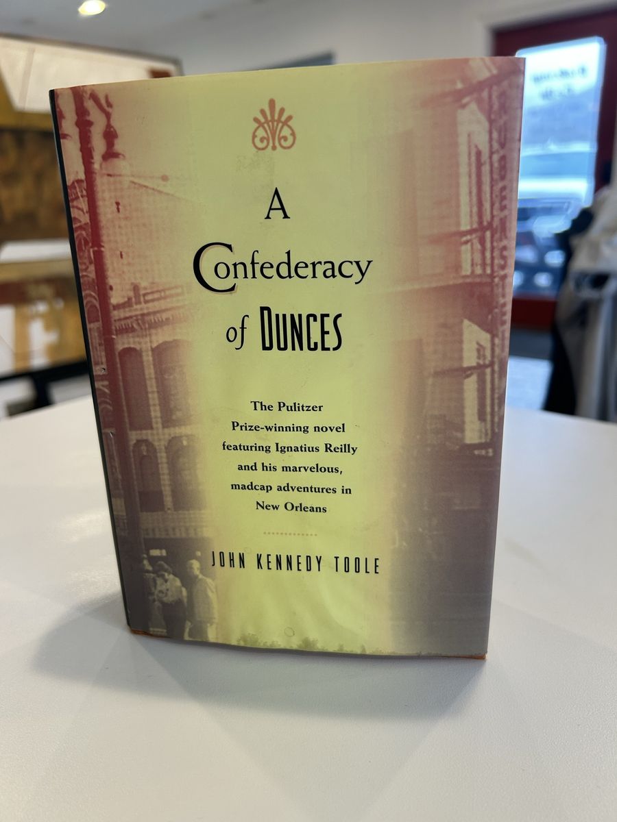 Confederacy of Dunces by John Kennedy Toole (1994,