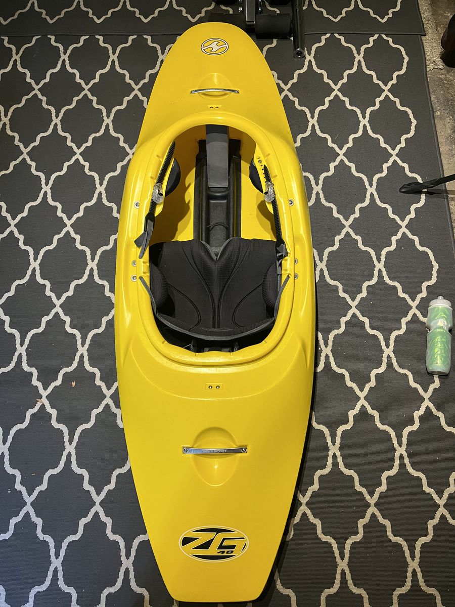 Wave Sport ZG48 Kayak