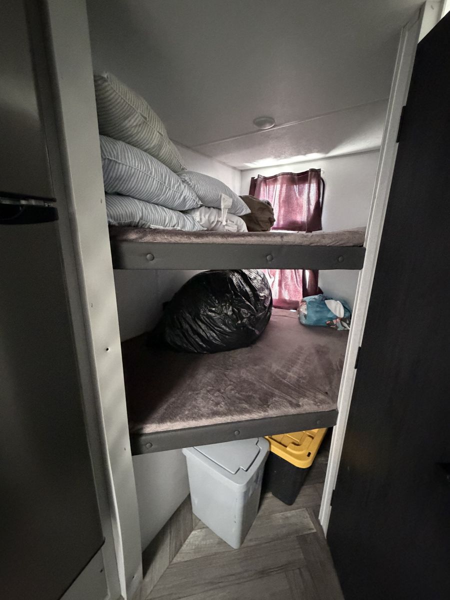 Main image 12
