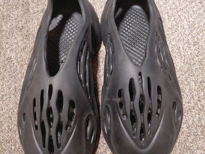 Yeezy Foam Runner Black Size 12