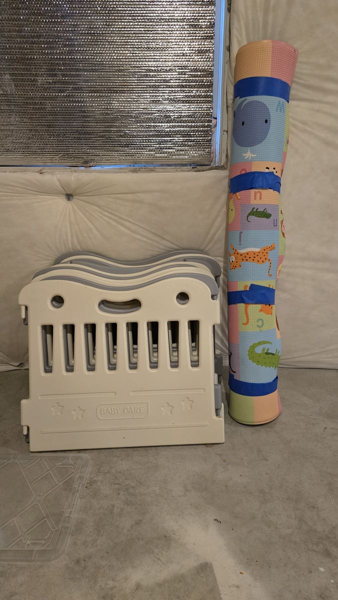 Baby Playpen and mat