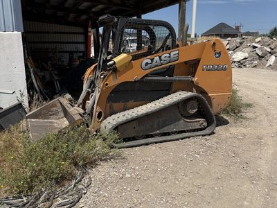 Case Skidsteer tr320 2012