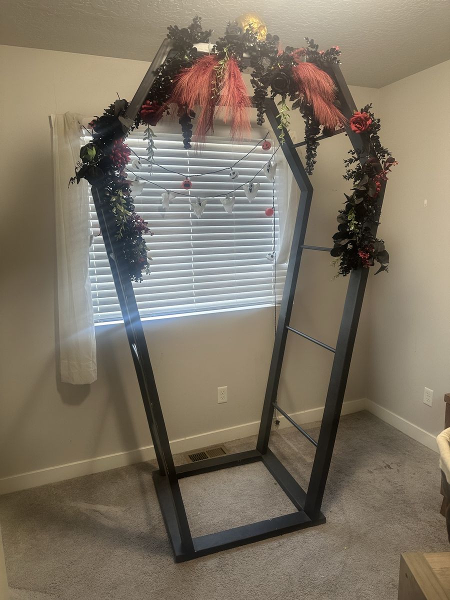 Coffin Arch - 7 Feet Tall! For Sale $300