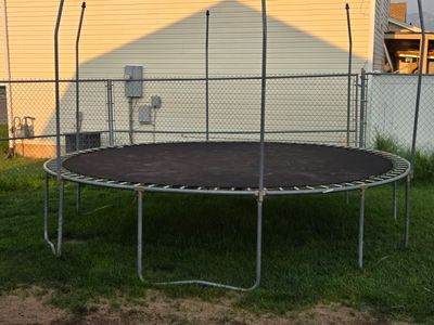 Trampoline 14'