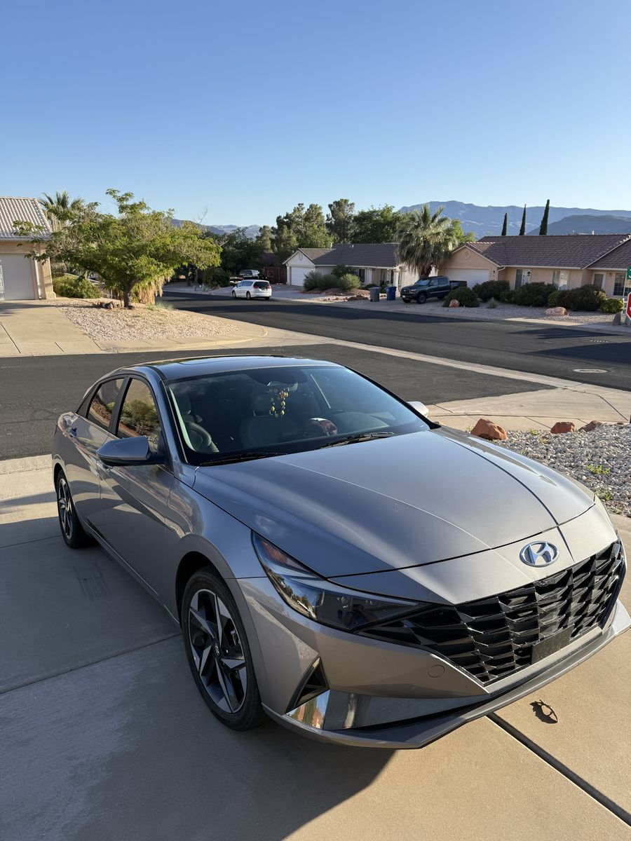 2022 Hyundai Elantra Hybrid Limited