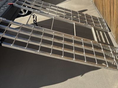 Five star trifold UTV/ATV ramp