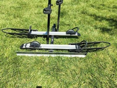 Young electric 2 bikes rack with ramp
