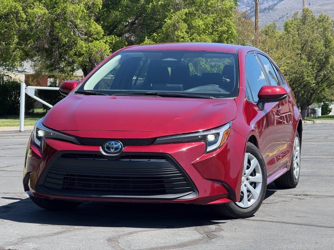 2025 Toyota Corolla Hybrid LE