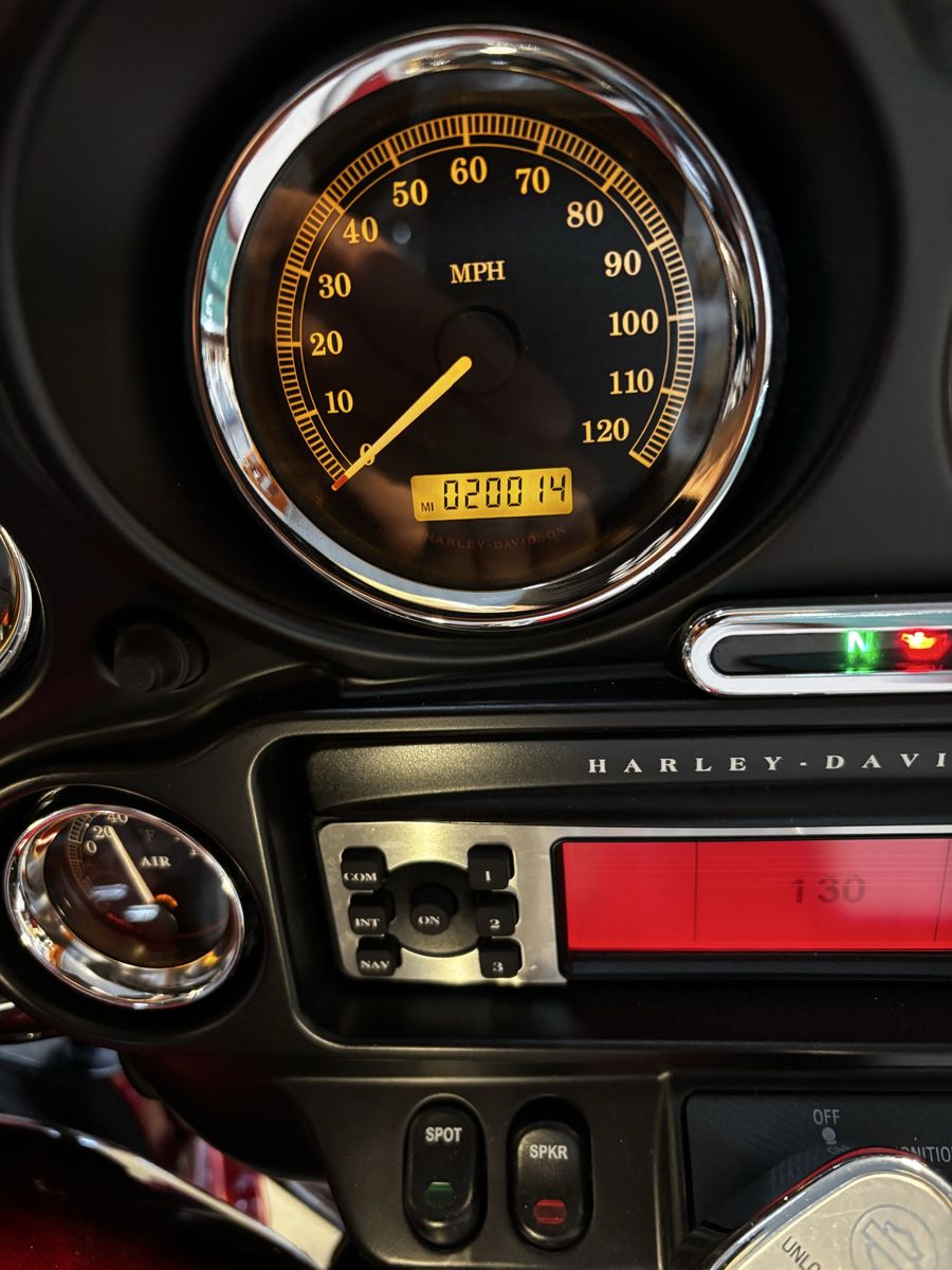 Harley-Davidson Electra Glide Ultra Touring Motorcycle - Red - 2013