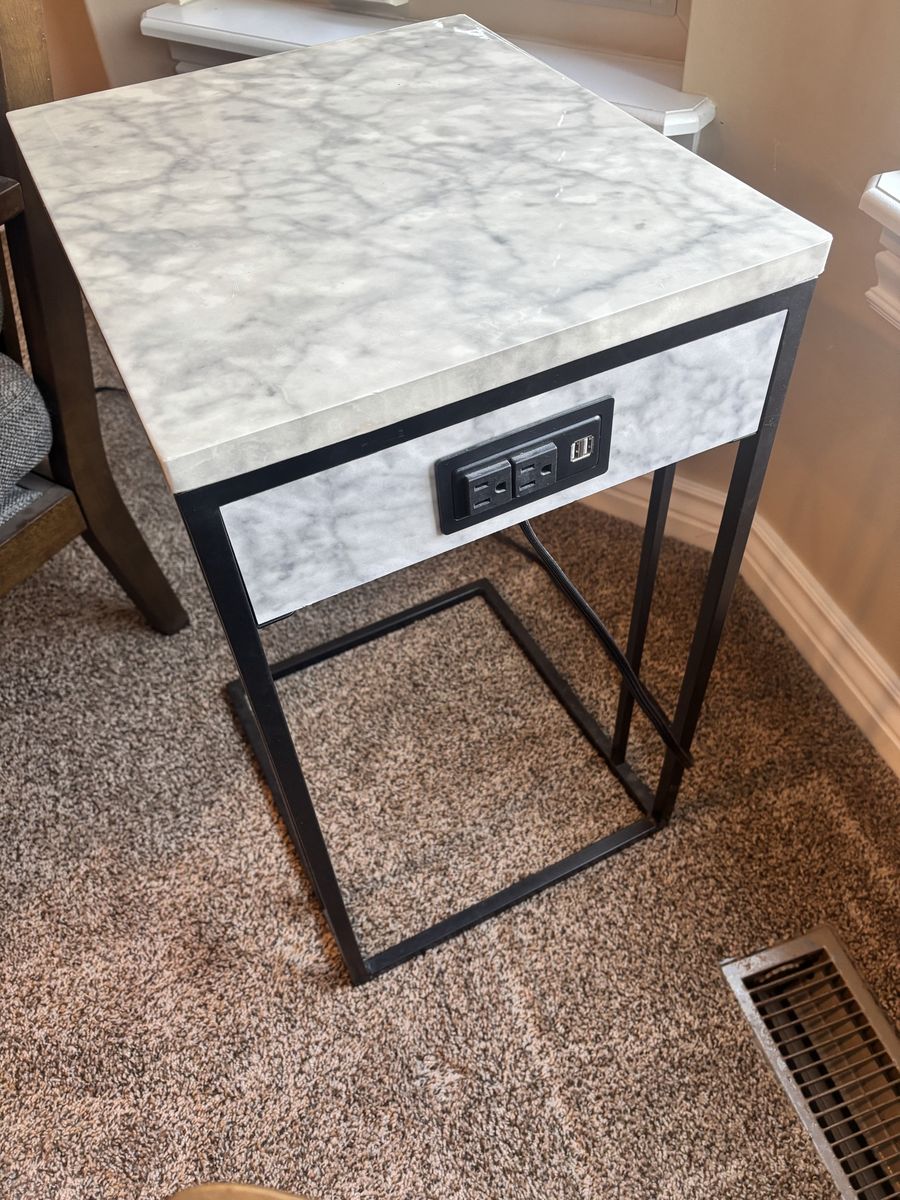 Modern White Marble End Table with Built-in Outlets & USB Ports - Black Metal Frame Side Table