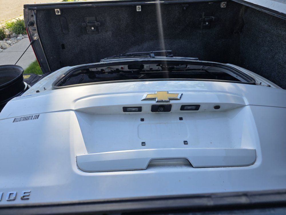 2015 to 2020 chevy Tahoe lift gate