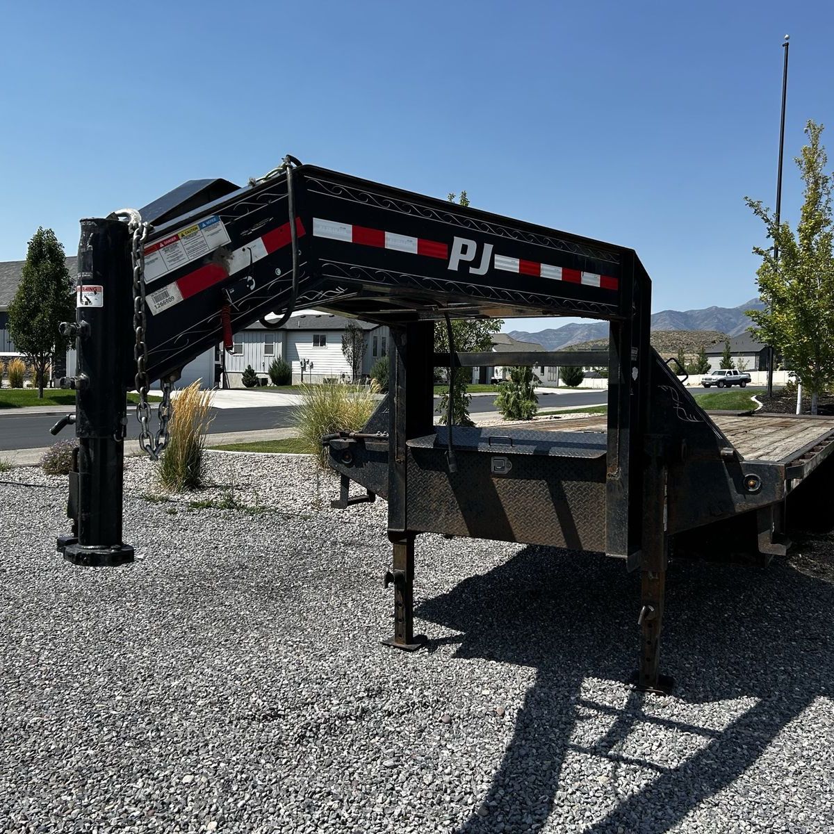 For rent  PJ Trailer 30’  with Mega Ramps gooseneck trailer