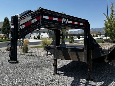 For rent PJ Trailer 30’ with Mega Ramps gooseneck trailer