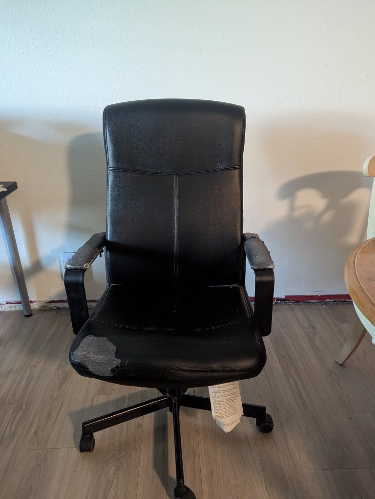Black Faux Leather High-Back Swivel Office Chair with Armrests