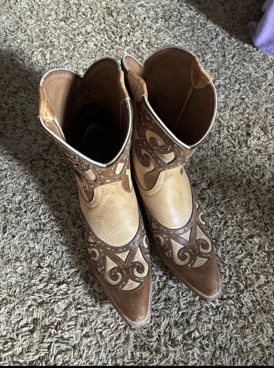 Ariat ATS Stability and Cushioning snip toe cowgirl boot