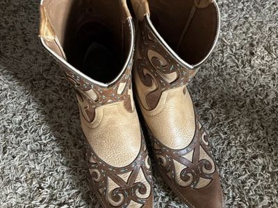 Ariat ATS Stability and Cushioning snip toe cowgirl boot