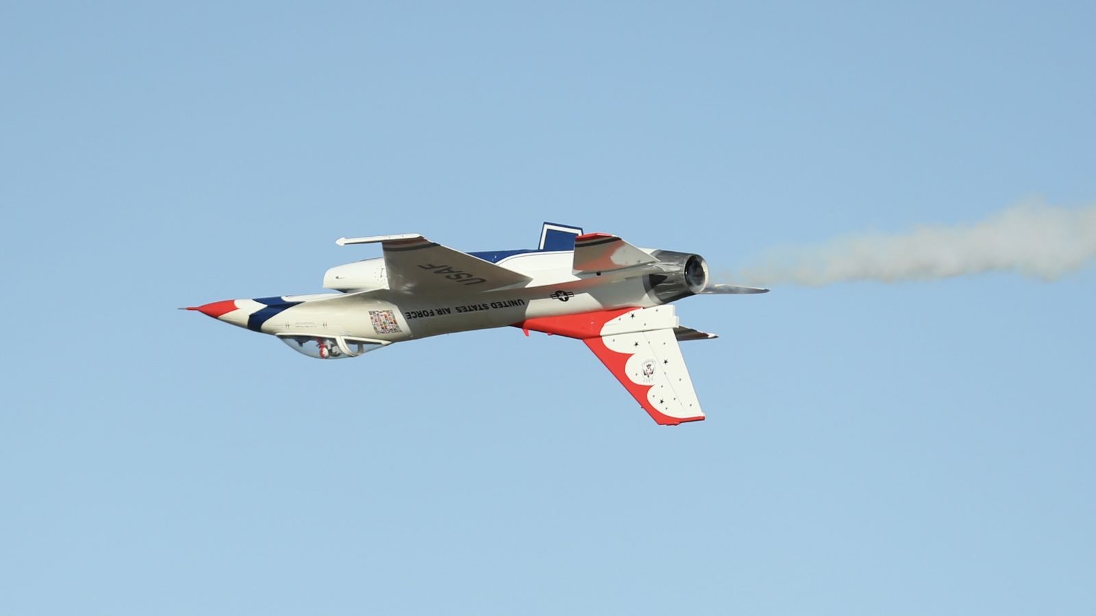 Main image 4