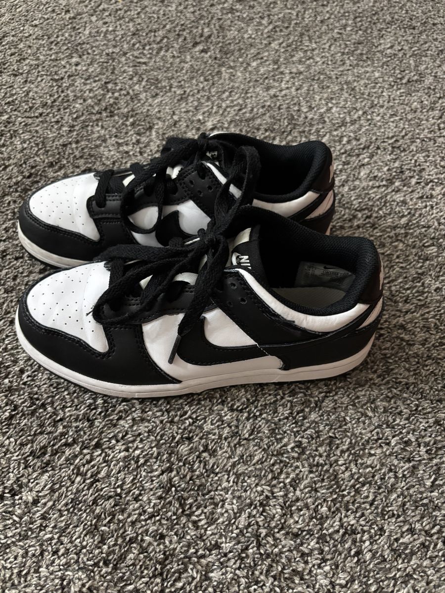 Nike Dunk Low Panda - Size 3Y
