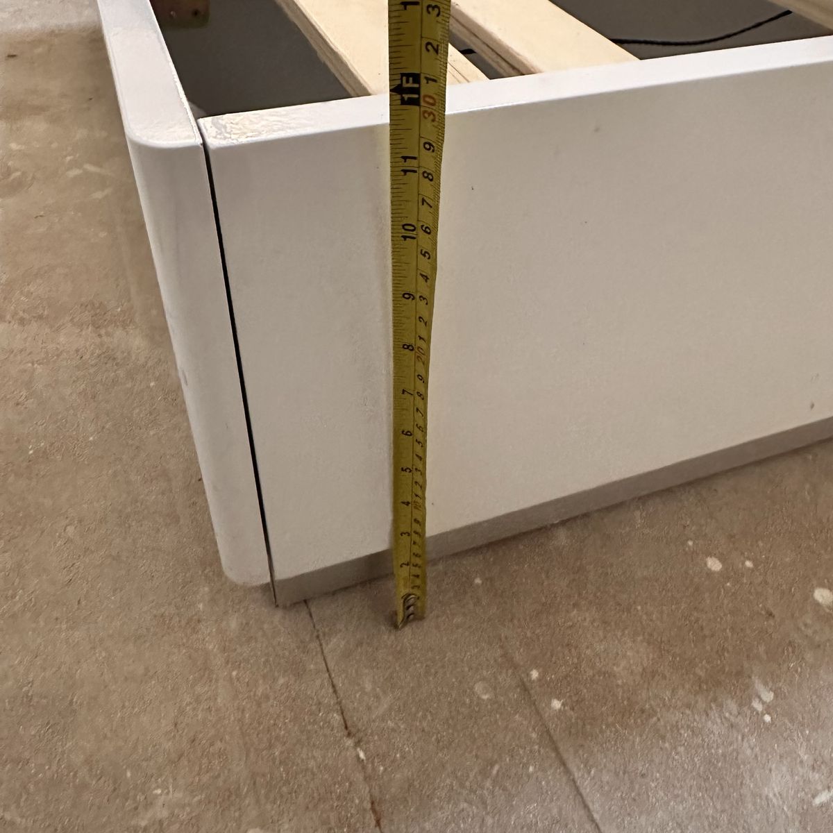 Main image 6