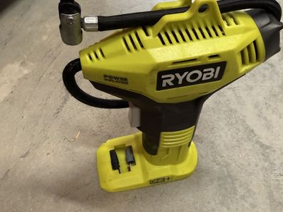 RYOBI 18V ONE+ INFLATOR WITH DIGITAL GAUGE