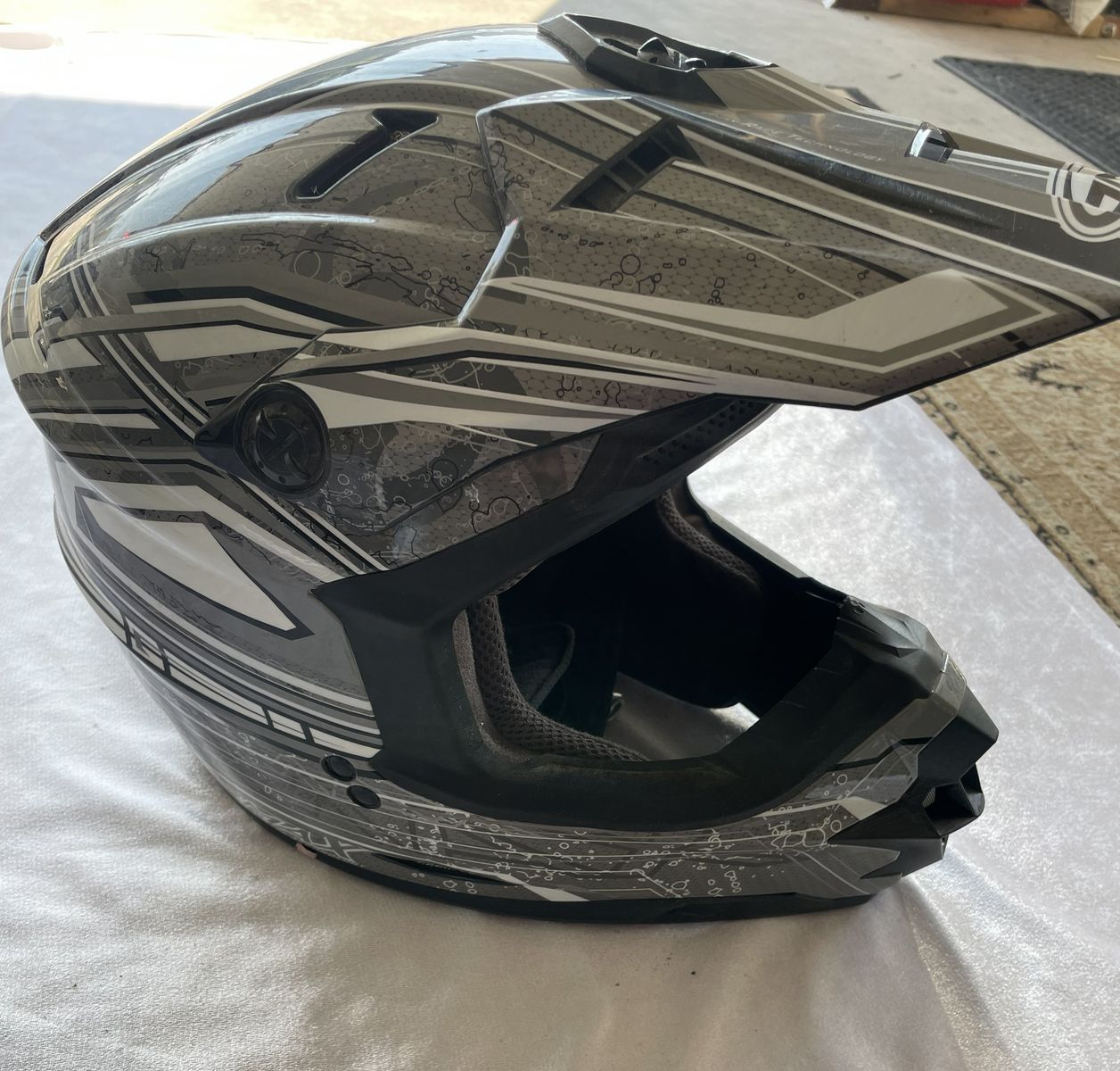 GMAX Race Technology Helmet size XXXL almost new condition